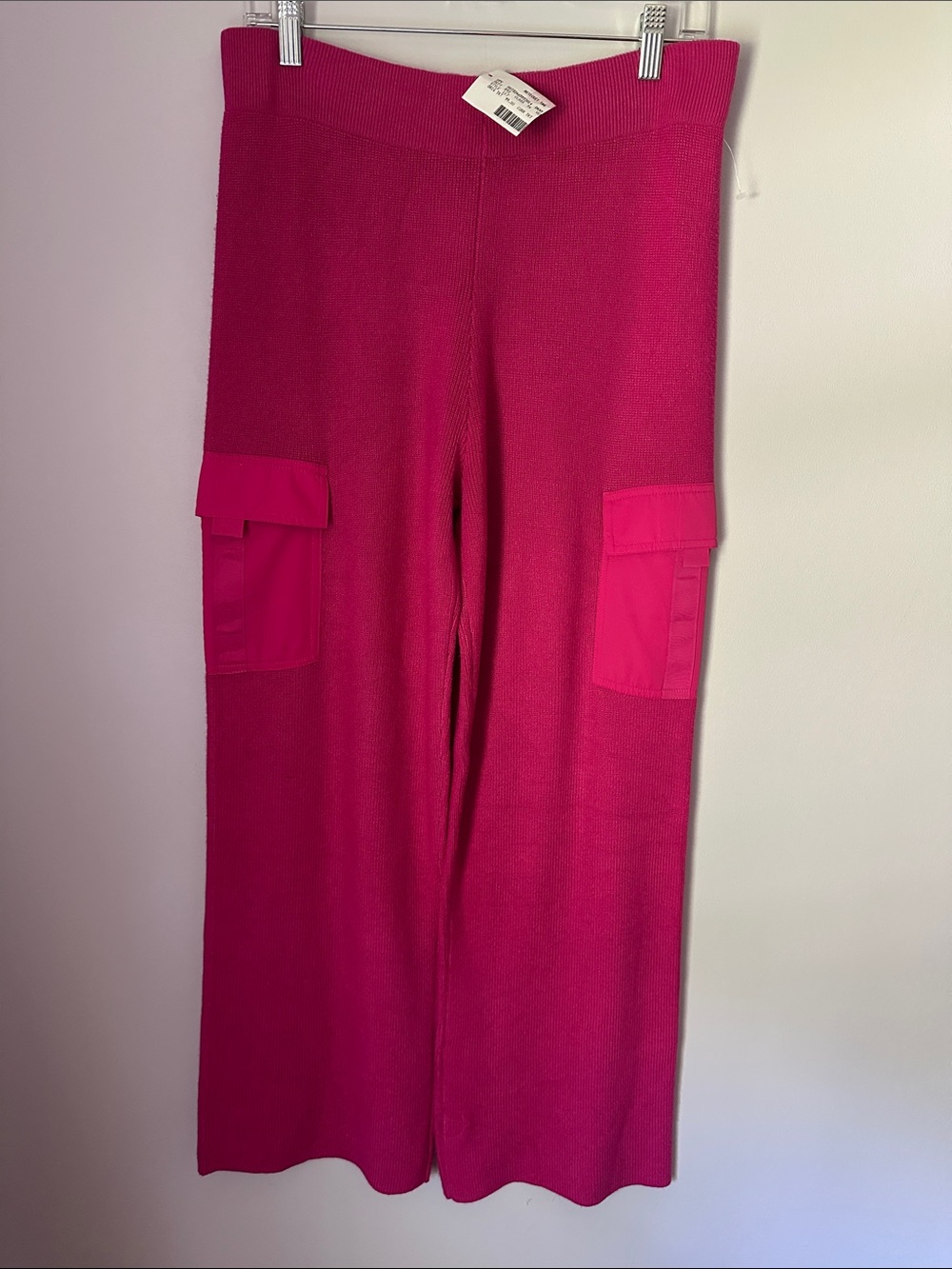 DKNY Wide-Leg Knit Cargo Pants in Bright Fuchsia
